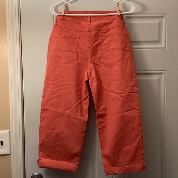 Women’s NEW Faded Glory Capris Capri Size 10 Coral - Picture 2 of 6
